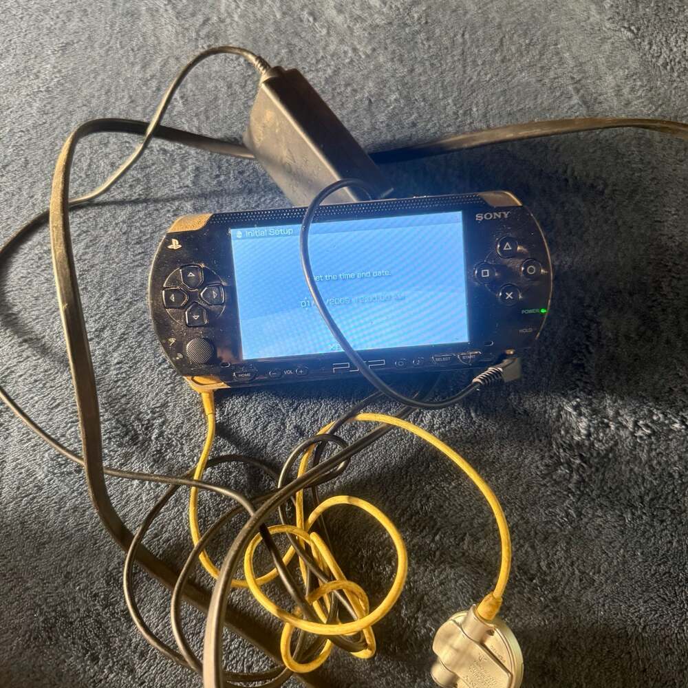 Sony PlayStation Portable PSP-2001 Handheld System with AC Adapter and Remote
